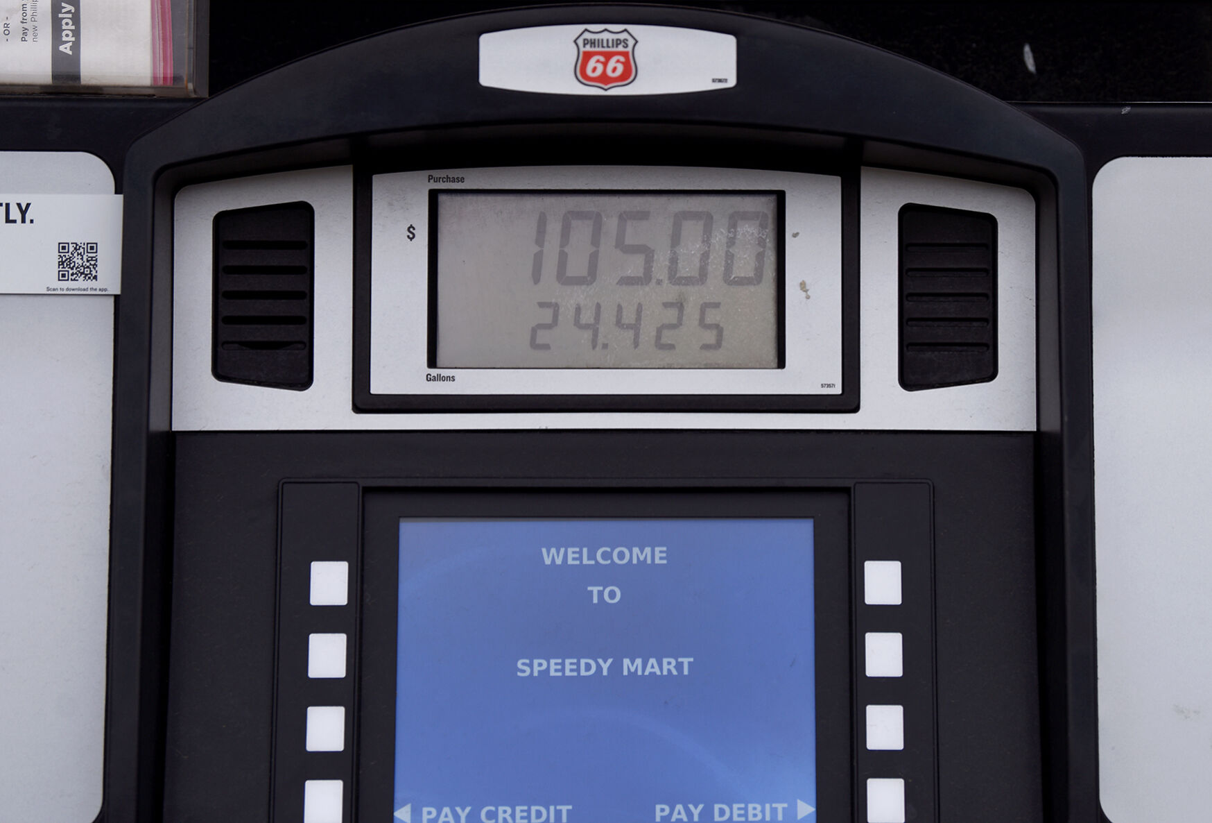 A gasoline pump shows the last customer